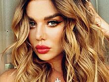 Анна Седокова поразила подписчиков гигантским букетом от тайного поклонника