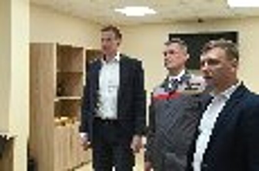 Губернатор Рязанской области Павел Малков посетил участок, функционирующий как исправительный центр на базе предприятия ООО «СААЗ-Комплект»