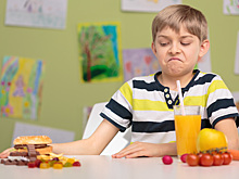 Делай зарядку, не пей газировку: как заботиться о здоровье ребенка без конфликтов