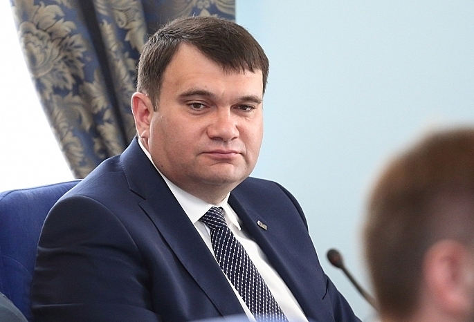 На омского депутата Кипервара завели уголовное дело о невыплате многомиллионных налогов