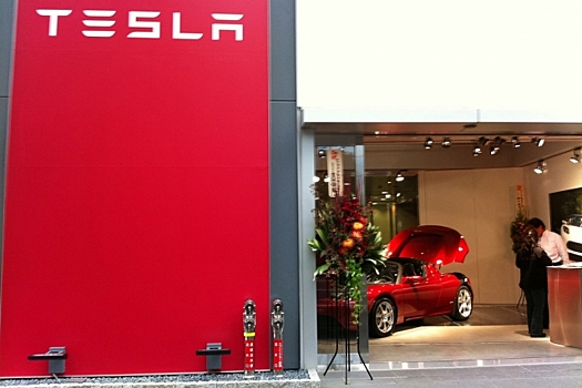 Заказы Tesla в США откладываются из-за дефицита чипов