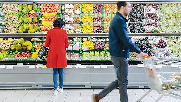 Власти РФ хотят получить доступ к налоговой тайне торговли и поставщиков