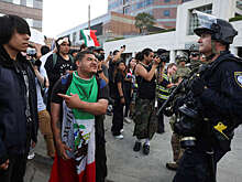 В США мужчине дали четыре года тюрьмы за атаку "коктейлем Молотова" на протестах