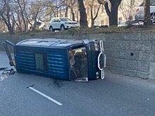 Автобус без водителя уехал с парковки