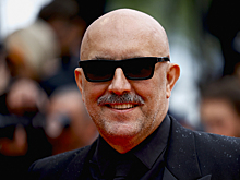 Известного французского режиссера заметили в клубах Москвы и на Красной площади