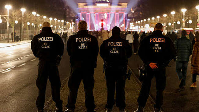 Tagesspiegel: в Берлине в новогоднюю ночь задержали около 400 человек