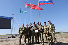 Команда Беларуси получила кубок за победу в "Снайперском рубеже"