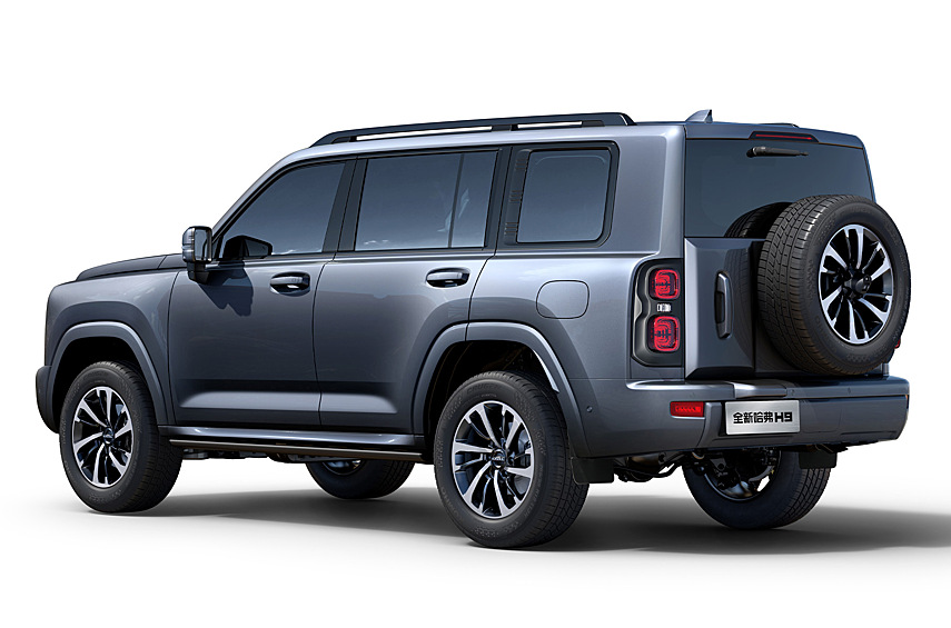 Самый скромный вариант снабдят двухлитровым бензиновым турбодвигателем (224 лошадиные силы, 385 Нм) и восьмиступенчатым автоматом. Новый дизель 2.4 (186 сил, 480 Нм) совмещён с девятидиапазонным автоматом.