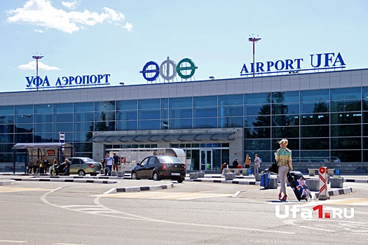 Самолет Баку – Сургут экстренно сел в уфимском аэропорту