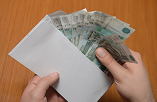 Зарплата врачей не успевает за статистикой