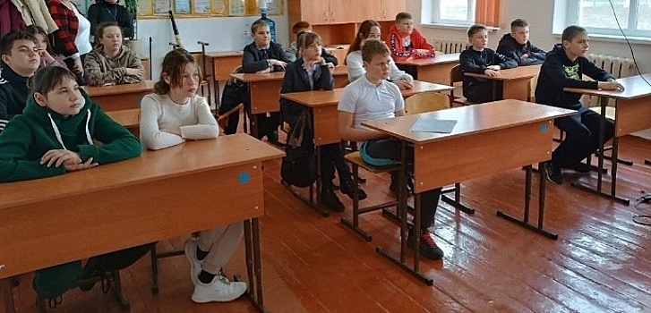 С крупскими школьниками провели антинаркотическую беседу