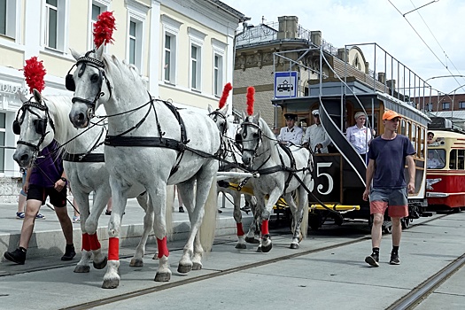 В Москве пройдет юбилейный парад ретротранспорта