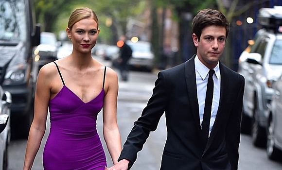 Модель Карли Клосс вышла замуж за миллиардера Джошуа Кушнера