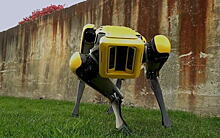 Роботы Boston Dynamics смогли перевезти грузовик