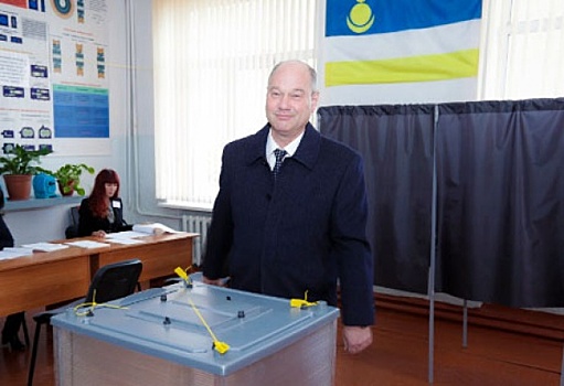Мэр Улан-Удэ Александр Голков проголосовал на выборах главы Бурятии