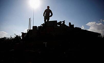 Глава Совбеза Ирана пообещал преподать урок Израилю и США