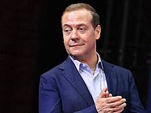 Медведев на примере Швеции порассуждал о деградации политиков в Европе