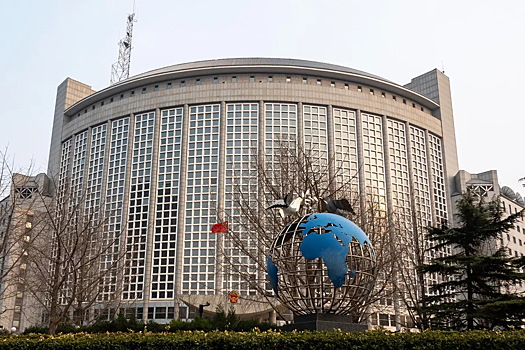 Китай договорился с 157 государствами о безвизовом режиме