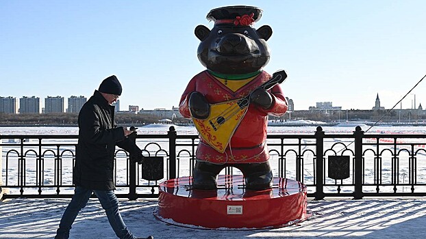 «Наталья, морская пехота». Как иностранцы познают Россию через мемы