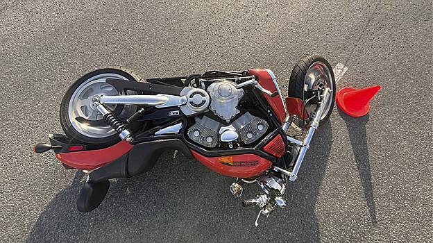 Момент смертельной аварии с мотоциклистом в Салехарде сняли на видео