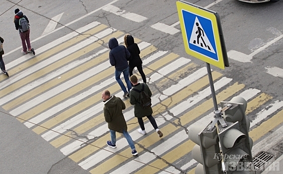 Курск. На проспекте Клыкова сбили пешехода