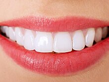 Специалисты рассказали, как защитить зубы от красящих продуктов