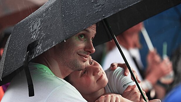 На линии фронта с переменами: август в Крыму начнется с дождя и ветра