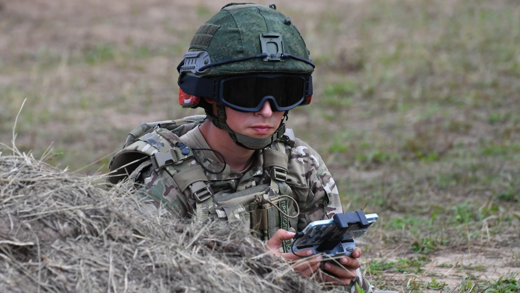 В России презентовали царь-дрон, способный нести ФАБ-250