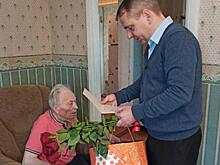 В Курске 100-летний юбилей отметил участник Великой Отечественной войны Евгений Карякин