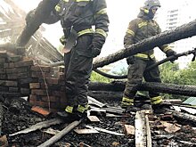 В пожаре в Ижевске огнеборцы спасли спящую бабушку