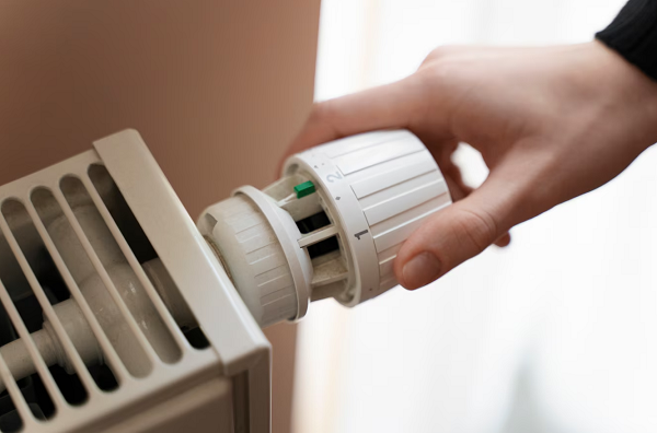 Ростовчане просят власти отключить отопление в домах раньше срока