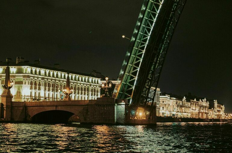 В Петербурге шоу «Поющие мосты» посвятят 226-летию Александра Пушкина