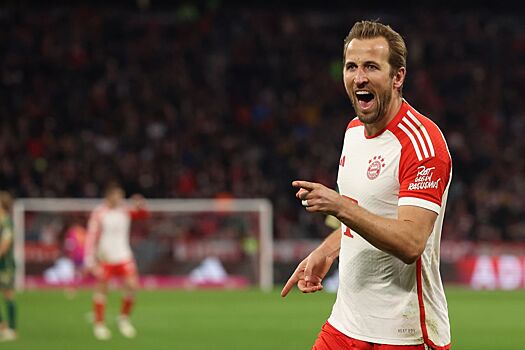 Бавария - зальцбург - 7:1 гнабри. Антони манчестер юнайтед. Манчестер юнайтед бавария 12 декабря прогноз. Реал бавария. Бавария мюнхен арсенал 2013.