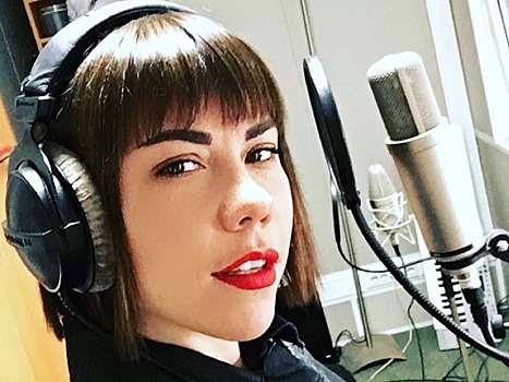 Cолистка группы «Дискотека авария» спела новорожденной дочери колыбельную собственного сочинения