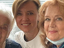 Мать Ирины Алферовой отпраздновала 101-й день рождения с семьей и друзьями