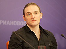 «Вешает всем лапшу на уши»: дочь Аскольда Запашного возмутилась поведением отца-предателя