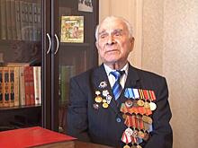 В Москву из Екатеринбурга на парад приедут ветераны 97-летний Владимир Эккельман и 96-летний Николай Власов