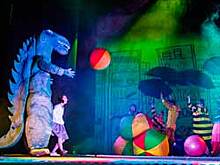 От это фантастика до просто жесть: в сети обсуждают премьеру детского спектакля в челябинском молодежном театре