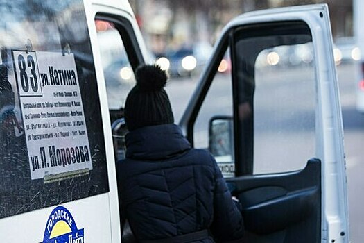 В Калининграде администрация разрешила маршруткам сажать пассажиров вне остановок