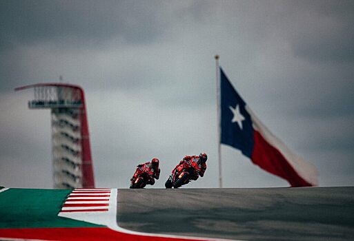 Марк Маркес выиграл спринт MotoGP в Остине, Баньяя на подиуме