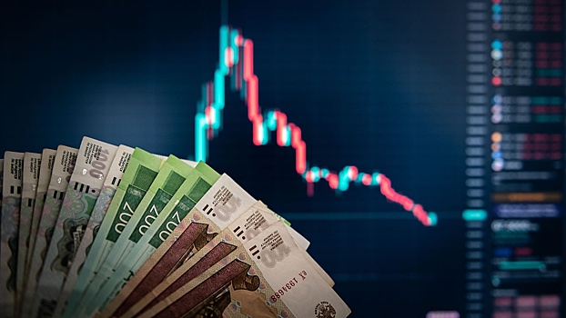 Минфин РФ объяснил смягчение валютного контроля стабилизацией курса рубля