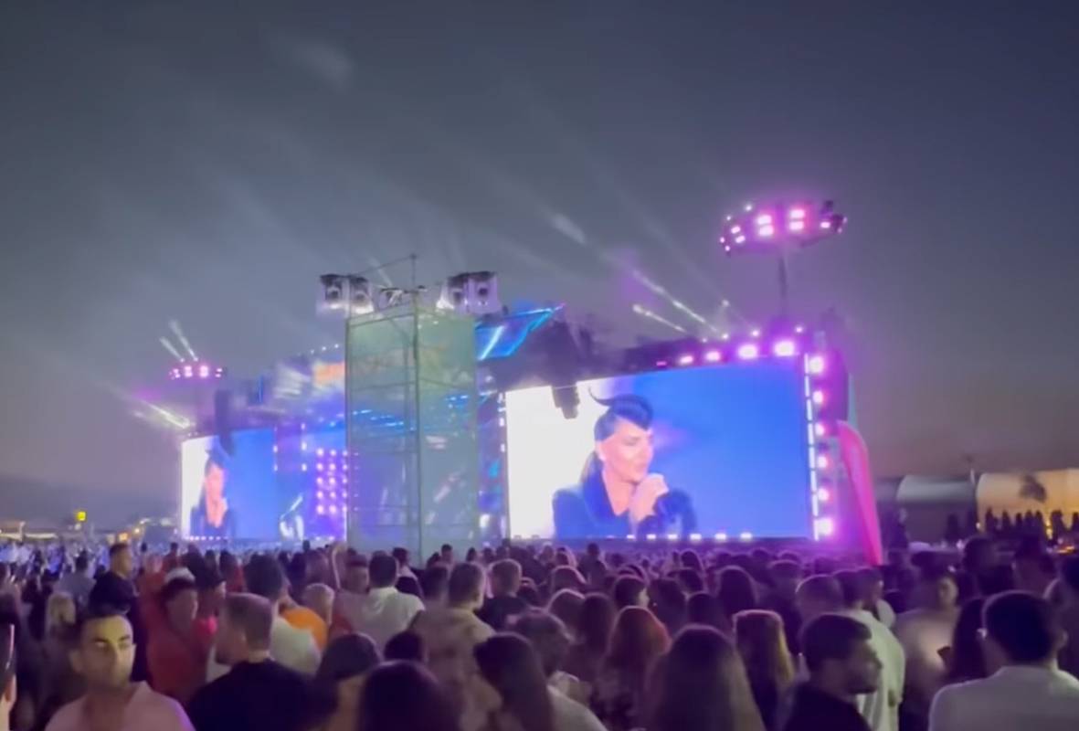 Зрители раскритиковали фестиваль в Баку после отмены выступления российских артистов
