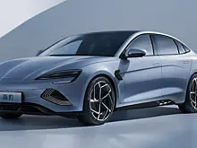 BYD обогнала Tesla по продажам электромобилей в мире на почти 400 000 машин