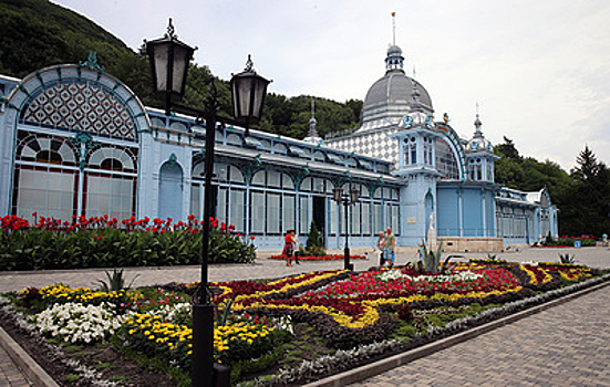 Возле Каскадной лестницы в Железноводске создадут благоустроенную курортную площадь