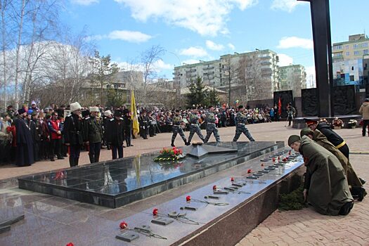 День Победы в алмазной столице Якутии