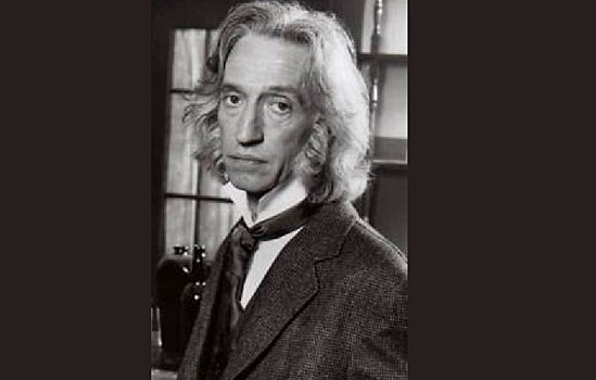 Не стало актёра из "Мулен руж" Артура Дигнама