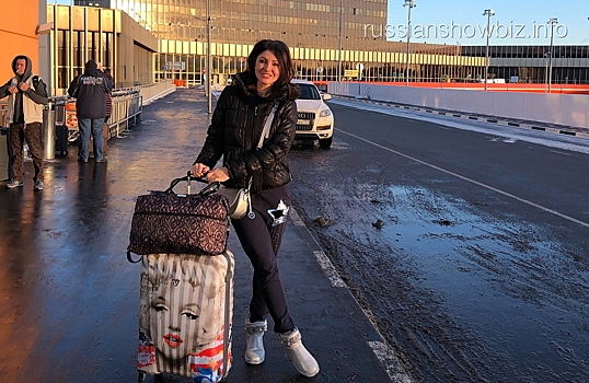 Анастасию Макееву задержали в аэропорту