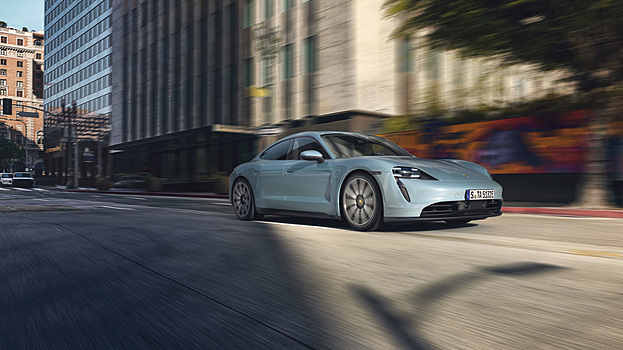 Porsche показала наиболее доступную версию электрического суперседана Taycan