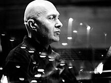 "Мослекторий" покажет встречу с композитором и пианистом Антоном Батаговым