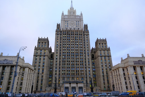 МИД: Россия будет противостоять дезинформации и агрессивным шагам Запада